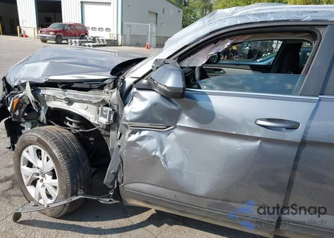 2020 Volkswagen Atlas Cross Sport 2.0T S z USA, uszkodzony, nr VIN 1V2GC2CAXLC202187